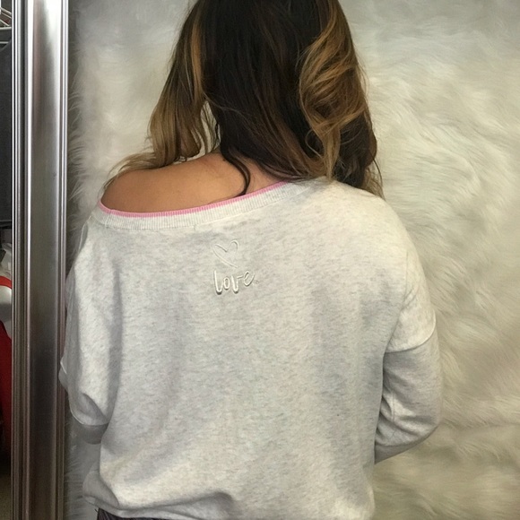 Victoria's Secret Tops - Victoria Secret, New light weight sweater